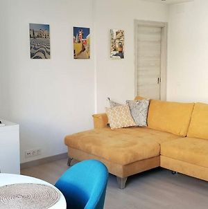 Stunning Newly Refurbished Flat In Cascais Apartamento Exterior photo