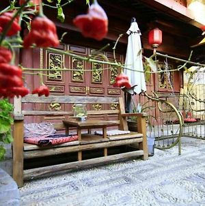 Lijiang Yuejinglou Inn Exterior photo
