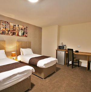 New County Hotel By Roomsbooked Gloucester Room photo