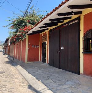 Posada Sancris San Cristóbal de Las Casas Exterior photo