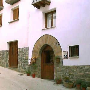 Casa Rural Urandi I Villa Burgui Exterior photo