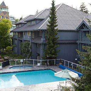 Glacier Lodge By Whistler Accommodation Exterior photo
