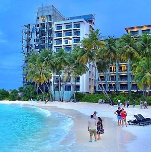 Kaani Grand Seaview At Maafushi Hotel Exterior photo