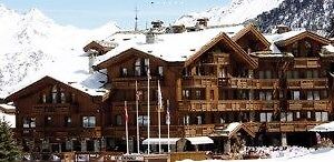 Grandes Alpes Hotel Courchevel Exterior photo