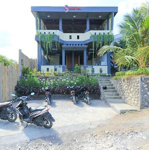 Hostel Bukit Sangcure Nusa Penida Exterior photo
