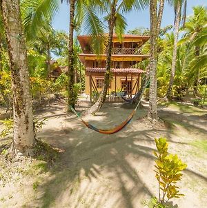 Tierra Verde Bed & Breakfast Bocas del Toro Exterior photo