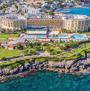 Merit Park Hotel Casino & Spa Kyrenia  Exterior photo