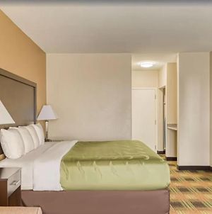 Trident Inn & Suites Nueva Orleans Exterior photo