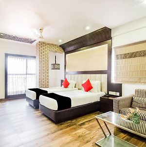 Hotel Ivory Inn Calcuta Exterior photo