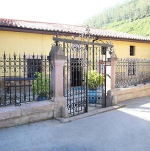 “La Casa del Guarda” Villa Treceño Exterior photo