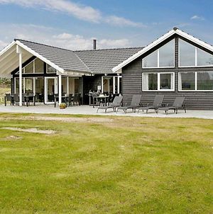 Stylish Holiday Home In Bl Vand With Swimming Pool Blåvand Exterior photo