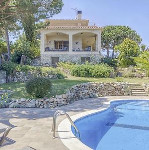 Cosy Villa In Arenys De Mar With Swimming Pool Exterior photo