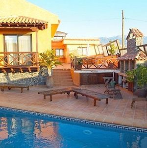 5 Bedrooms House With Private Pool Jacuzzi And Enclosed Garden At Granadilla 1 Km Away From The Beach Granadilla De Abona Exterior photo